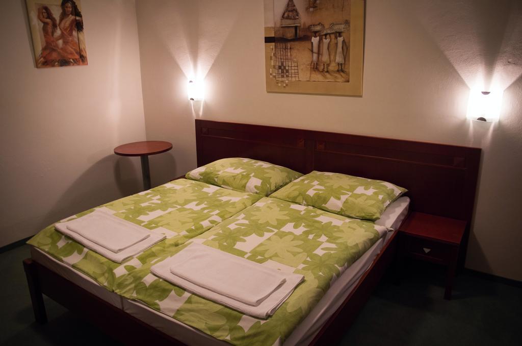 Hotel Bothe Povazska Bystrica Bilik gambar
