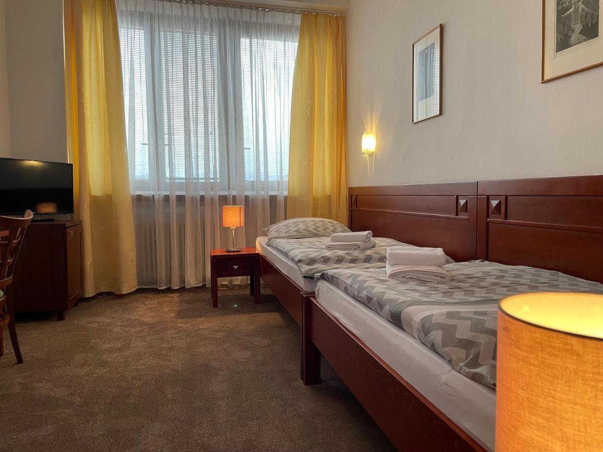 Hotel Bothe Povazska Bystrica Luaran gambar