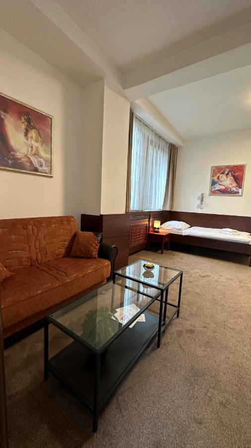 Hotel Bothe Povazska Bystrica Luaran gambar