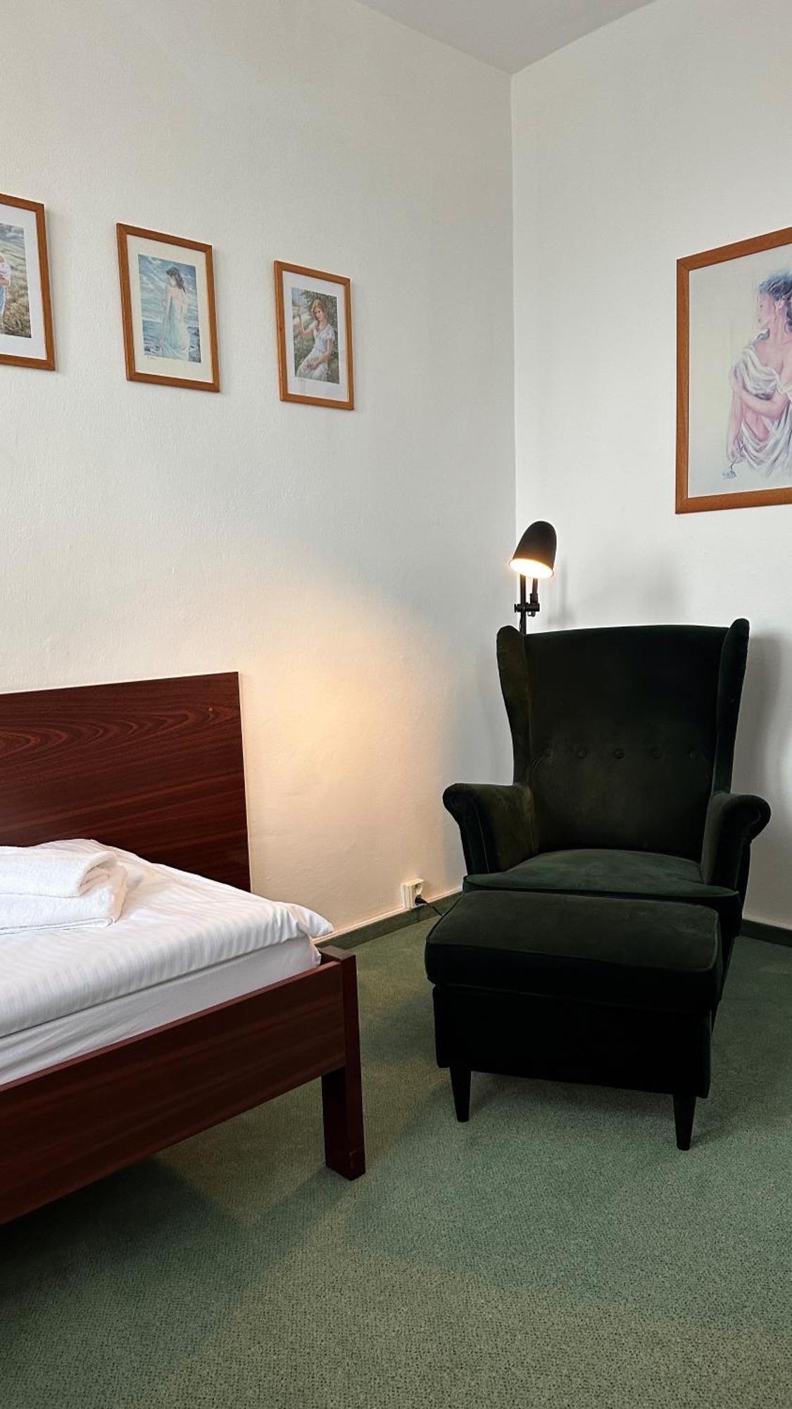 Hotel Bothe Povazska Bystrica Luaran gambar