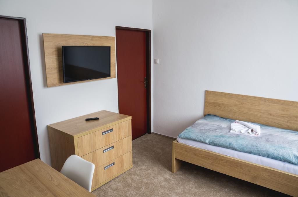 Hotel Bothe Povazska Bystrica Luaran gambar